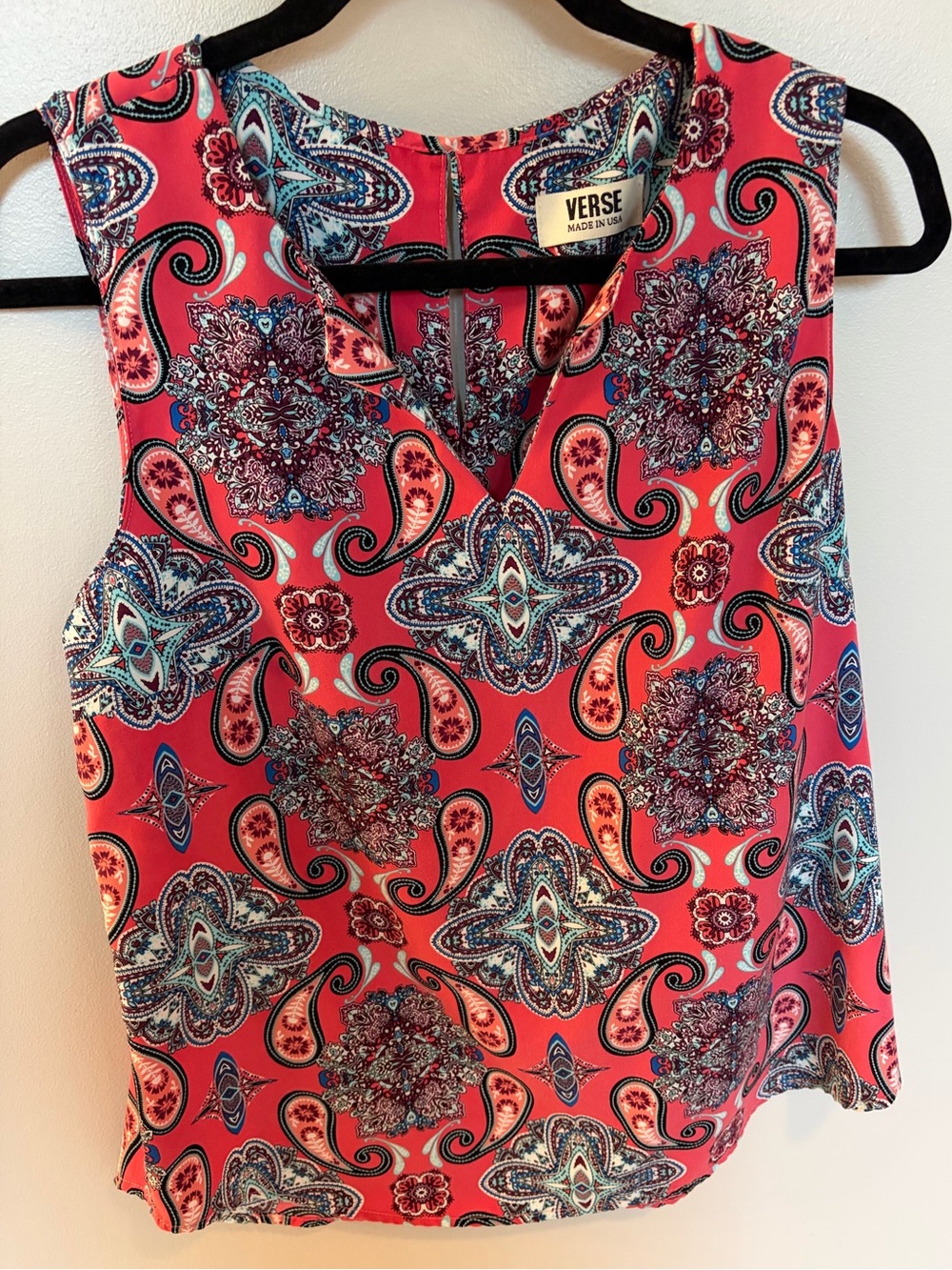 Coral Paisley Sleeveless V-Neck Top